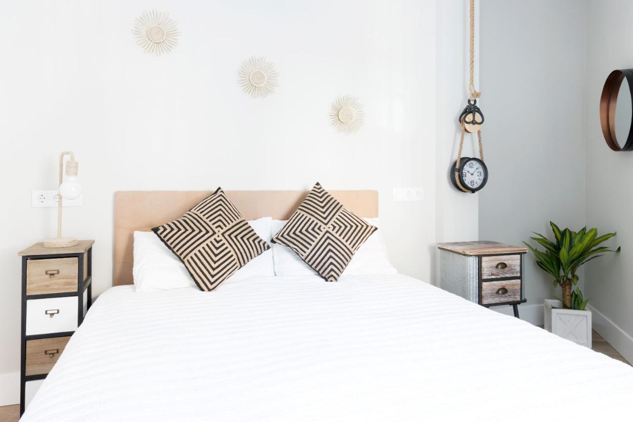 Apartamento Deluxe El Avion Appartement Alcalá de Henares Buitenkant foto